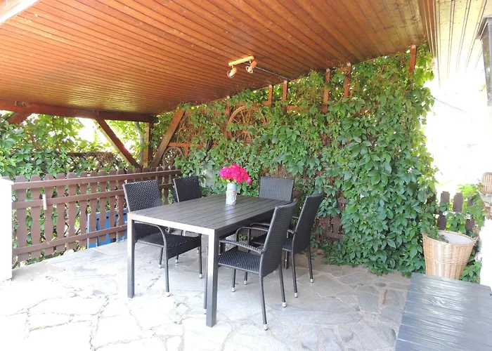 Weinberg בית נופש ורניגרוד